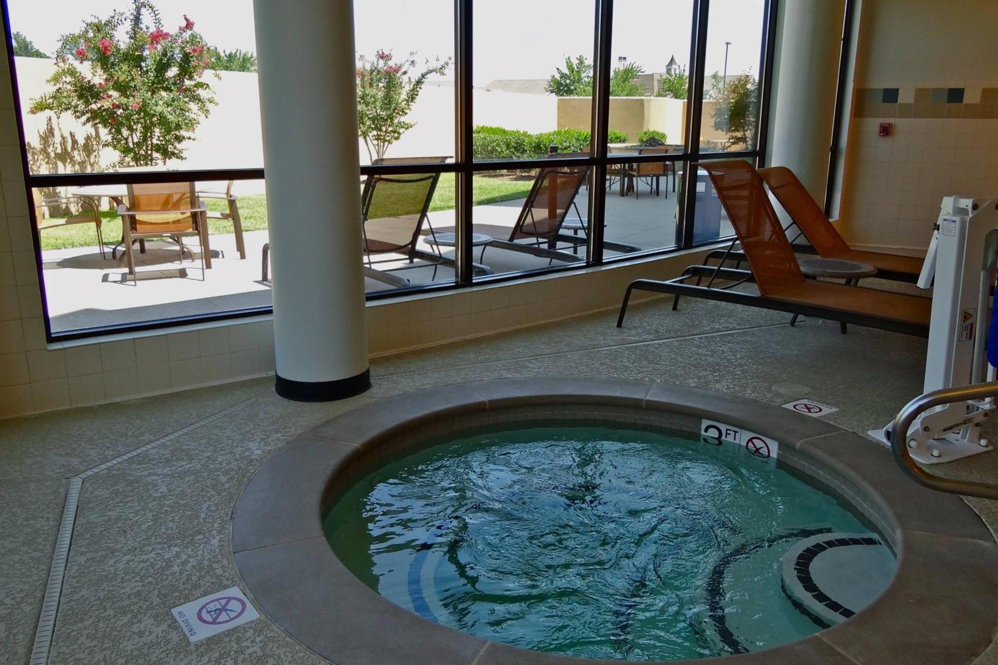 Courtyard By Marriott Clarksville Exteriér fotografie