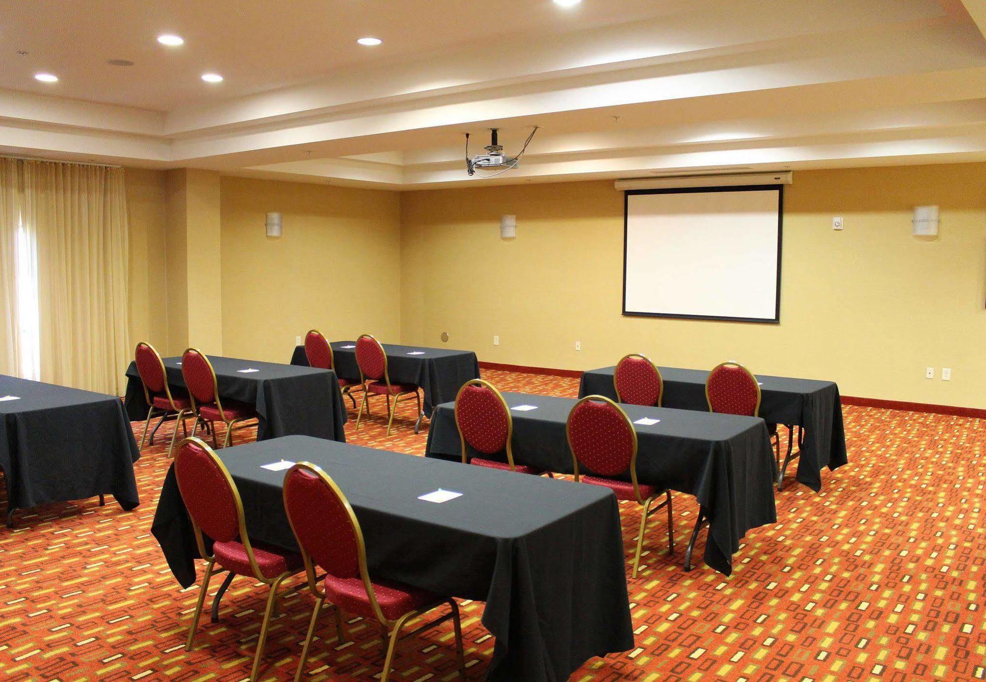 Courtyard By Marriott Clarksville Exteriér fotografie